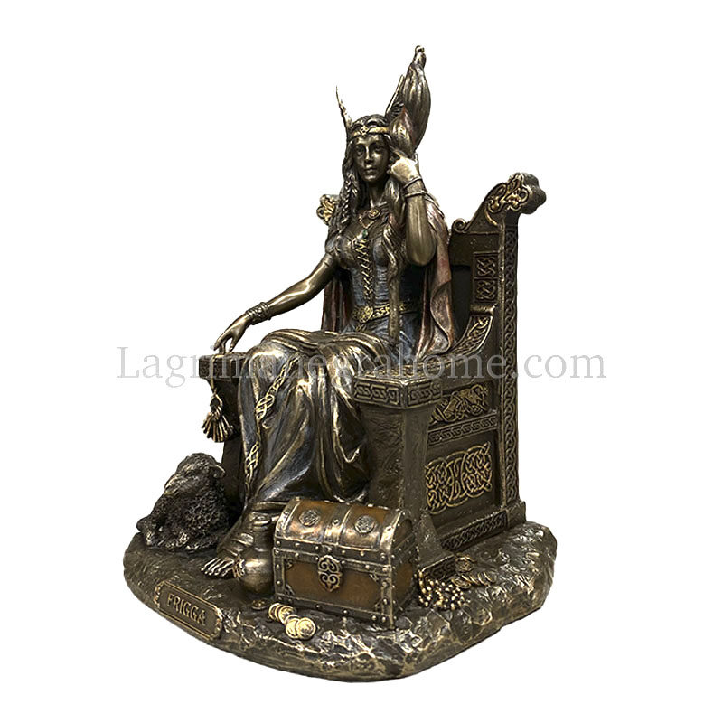 Escultura diosa nórdica freya en trono