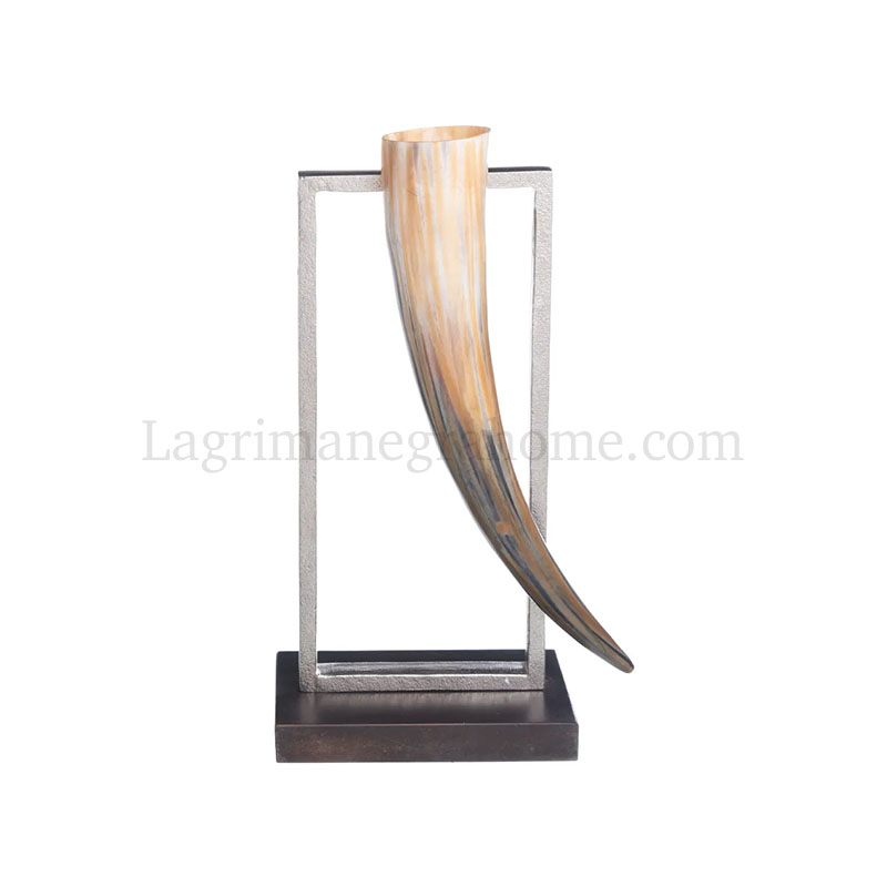 Escultura jarrón cuerno natural 38cm